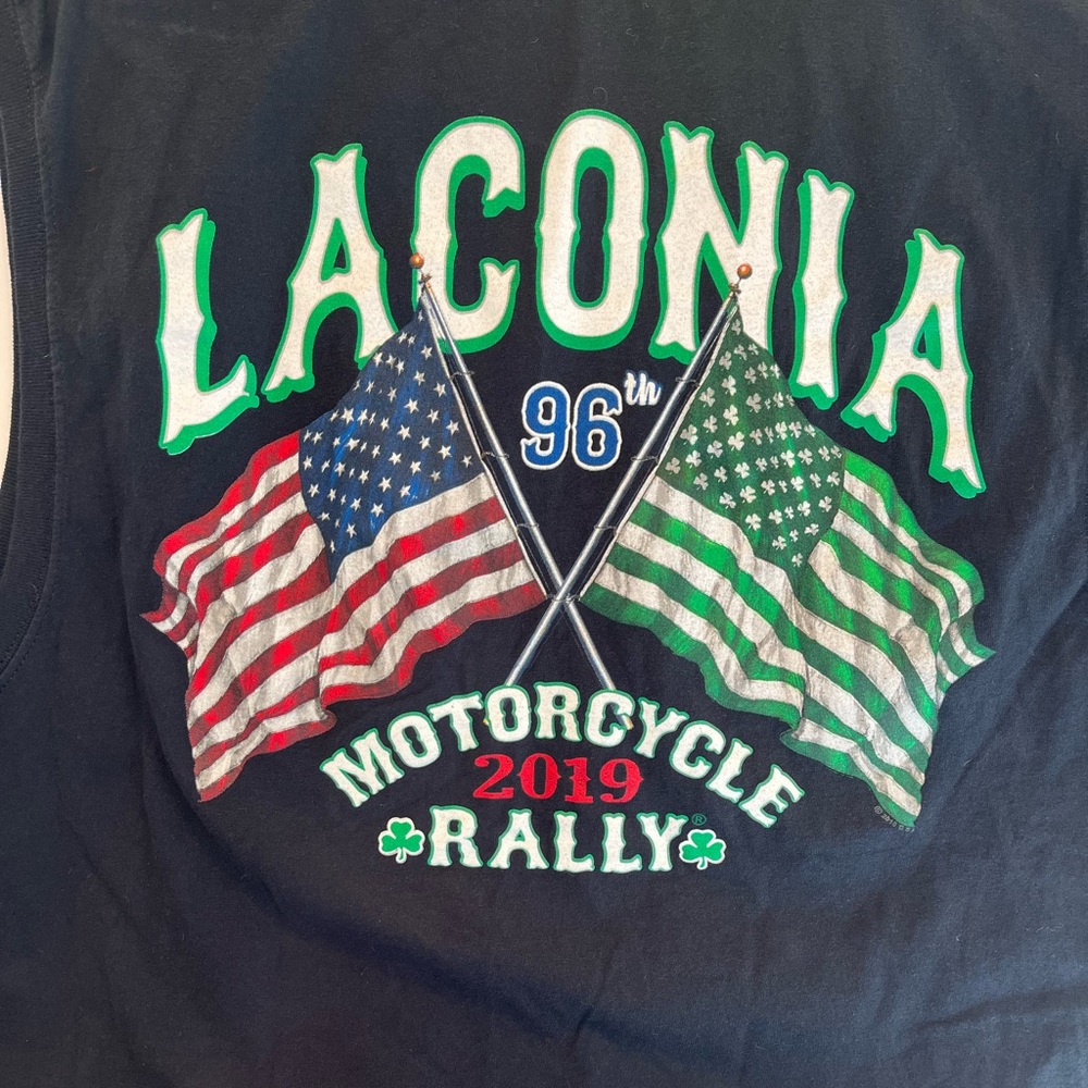 Men’s Laconia 2019 mororcycle rally tank szLg shamrock biker